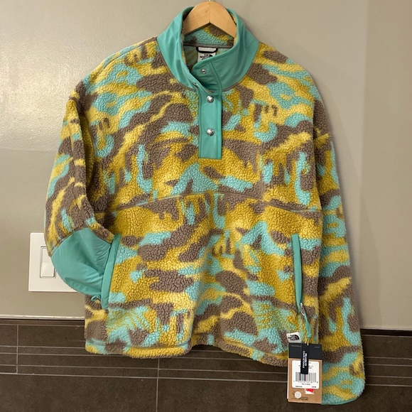 The North Face Printed Cragmont ¼ Snap Fleece Pullover (Wasabi Camo) - Picture 7 of 16